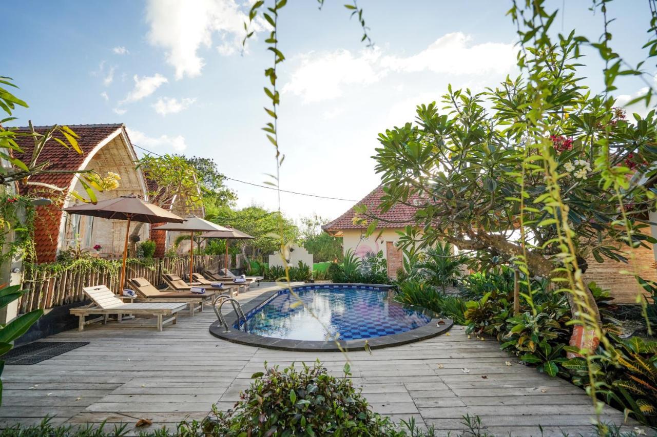 Unicorn Bungalow Batununggul Exterior foto